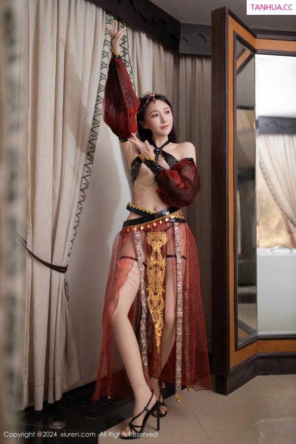 鱼子酱fish  [XiuRen]高清写真图 2024.06.28 No.8778 鱼子酱Fish 舞娘装扮第5张图片